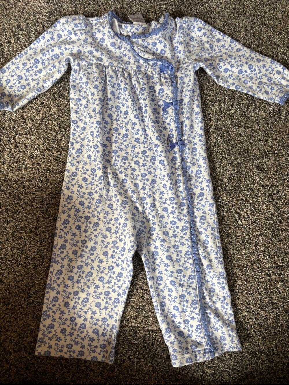 Gymboree White and Light Blue Floral One-Piece Bodysuit